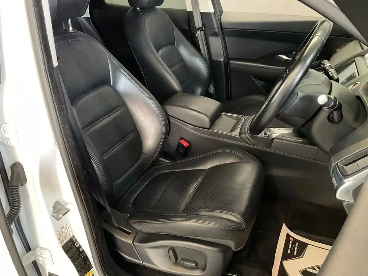 2019-jaguar-e-pace-20-i4d-s-awd-auto-big-22
