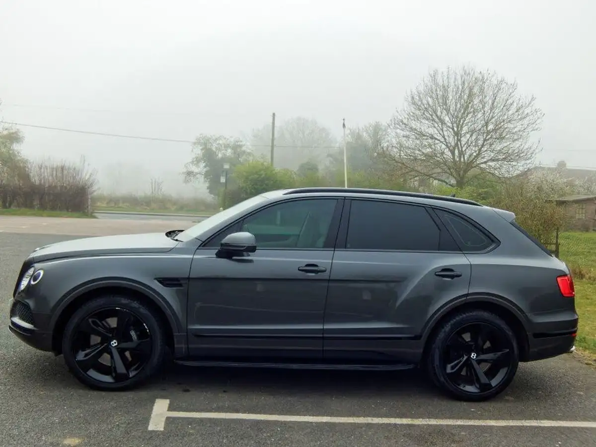 2017-bentley-bentayga-40-diesel-big-16