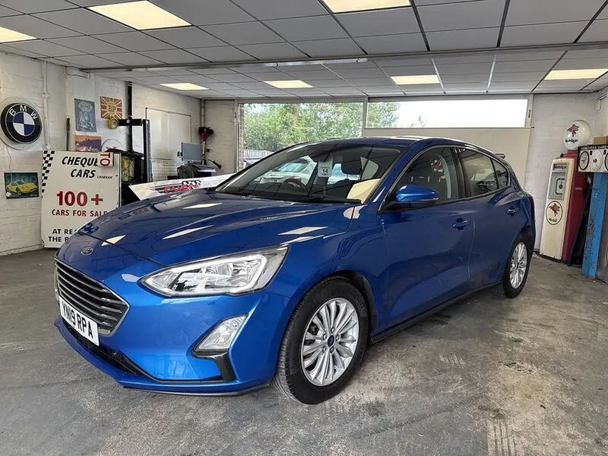2019-ford-focus-10t-titanium-hatchback-big-5