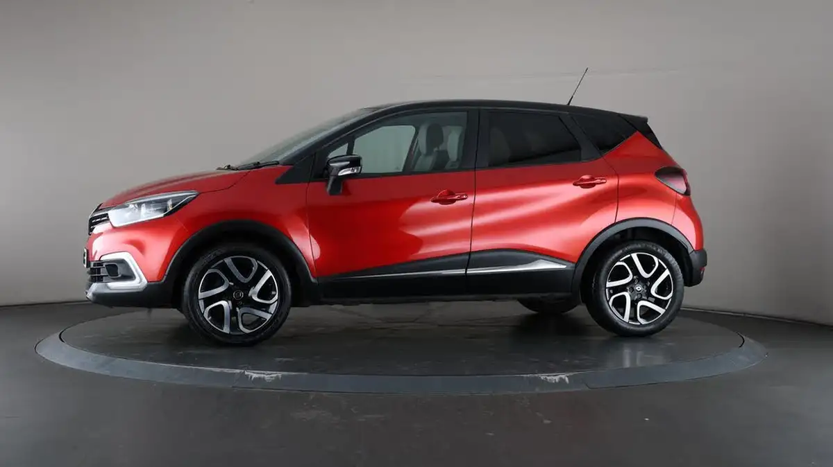 2019-renault-captur-09-tce-iconic-big-29