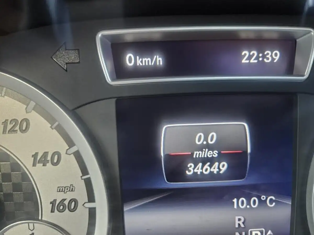 2015-mercedes-benz-a-class-16-a180-sport-122ps-7g-dct-big-11