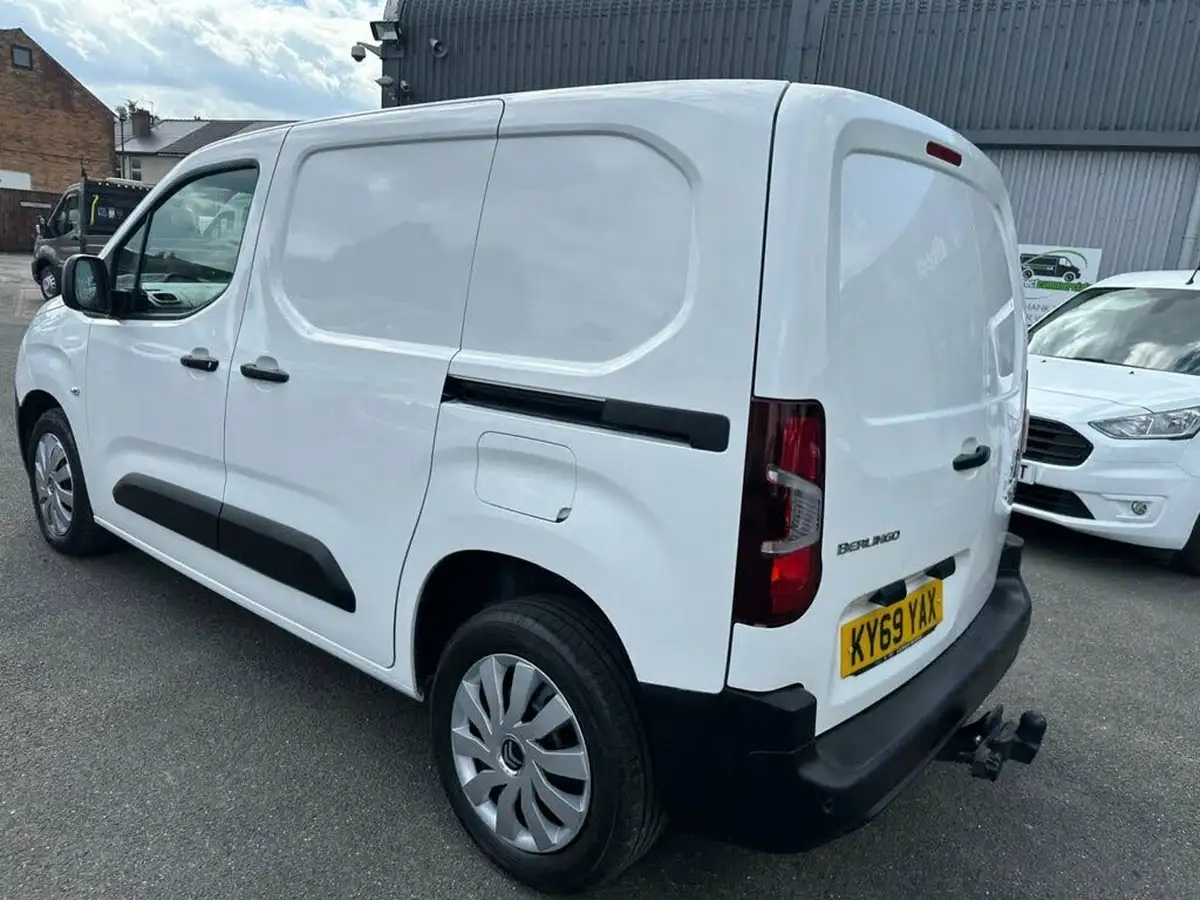 2019-citroen-berlingo-15bluehdi-1000-enterprise-100pseu6dt-e-panel-big-41