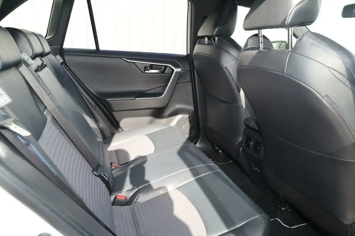 2021-toyota-rav4-25-vvt-i-dynamic-219bhp-big-12