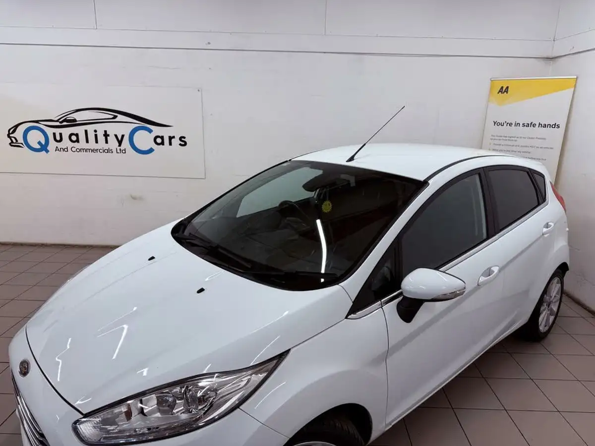 2015-ford-fiesta-10t-titanium-100ps-ecoboost-ss-5d-big-3