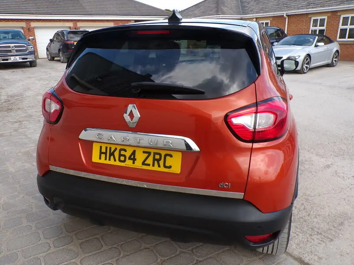 2015-renault-captur-15dci-dynamique-s-90bhp-energyss-big-6