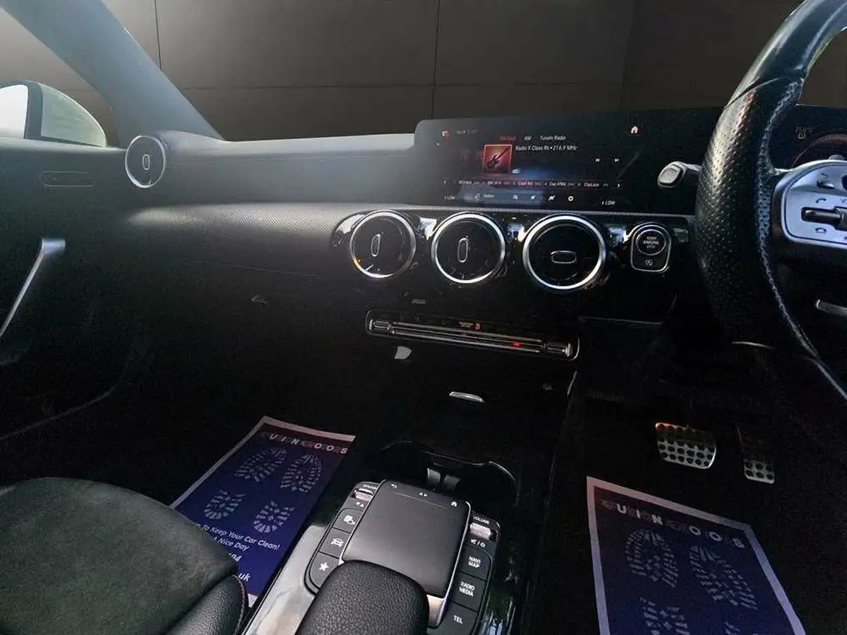 2021-mercedes-benz-a-class-13-a180-amg-line-executive-saloon-4d-7g-dct-big-13