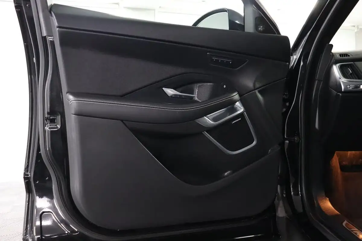 2019-jaguar-e-pace-20-i4d-r-dynamic-hse-180ps-big-43