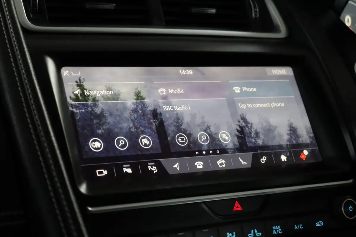 2019-jaguar-e-pace-20-i4d-r-dynamic-hse-180ps-big-39