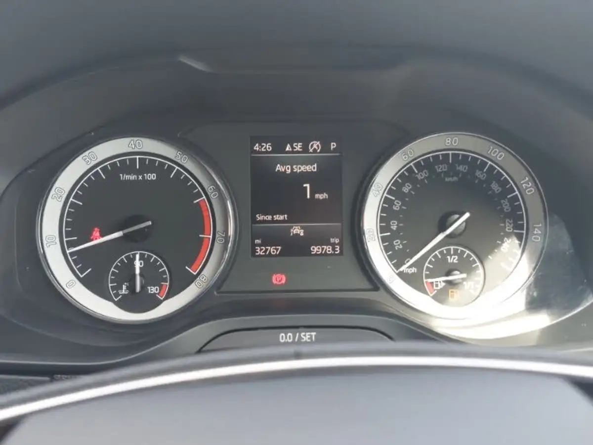 2020-skoda-karoq-15-tsi-se-l-dsg-big-15