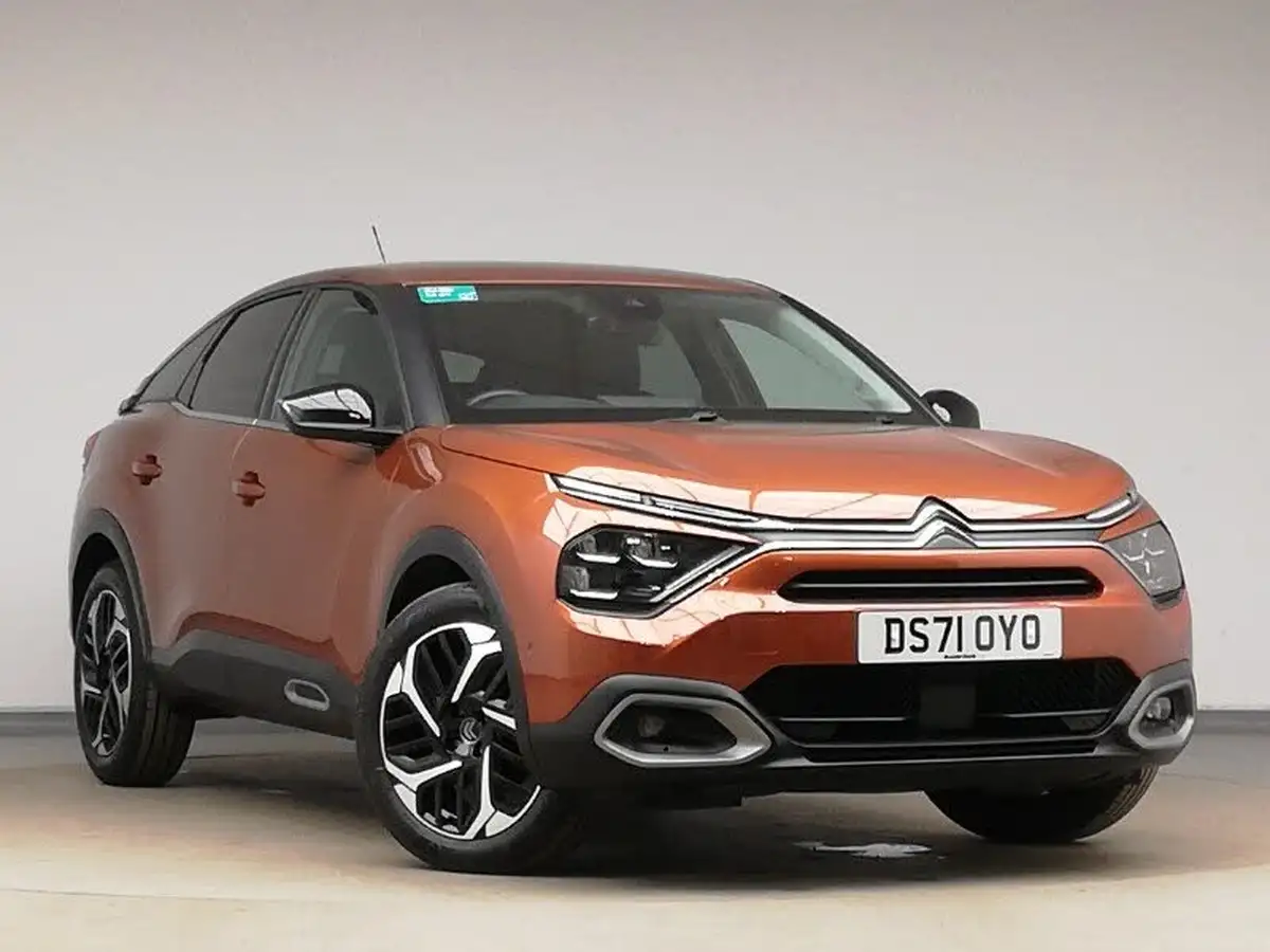 2022-citroen-c4-12-puretech-shine-130ps-big-0