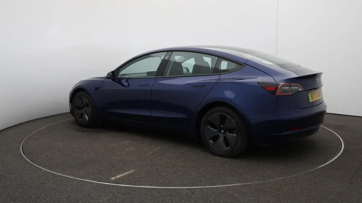 2021-tesla-model-3-e-long-range-awd-big-27