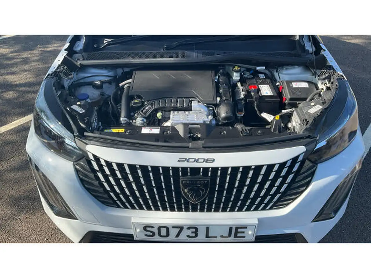 2024-peugeot-2008-suv-12-puretech-gt-130ps-eat8-big-7