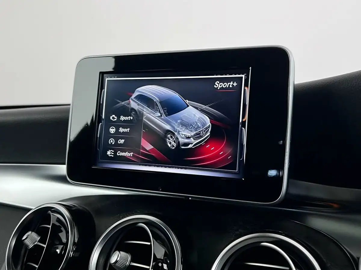 2018-mercedes-benz-glc-class-21d-glc250d-amg-line-premiumss-station-wagon-5d-big-34