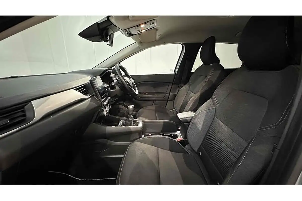 2021-renault-captur-13-tce-iconic-140ps-big-20
