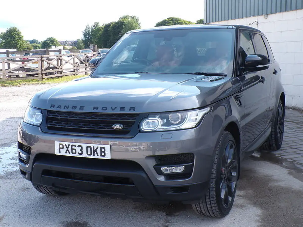 2014-land-rover-range-rover-sport-30-sd-v6-hse-dynamic-big-2