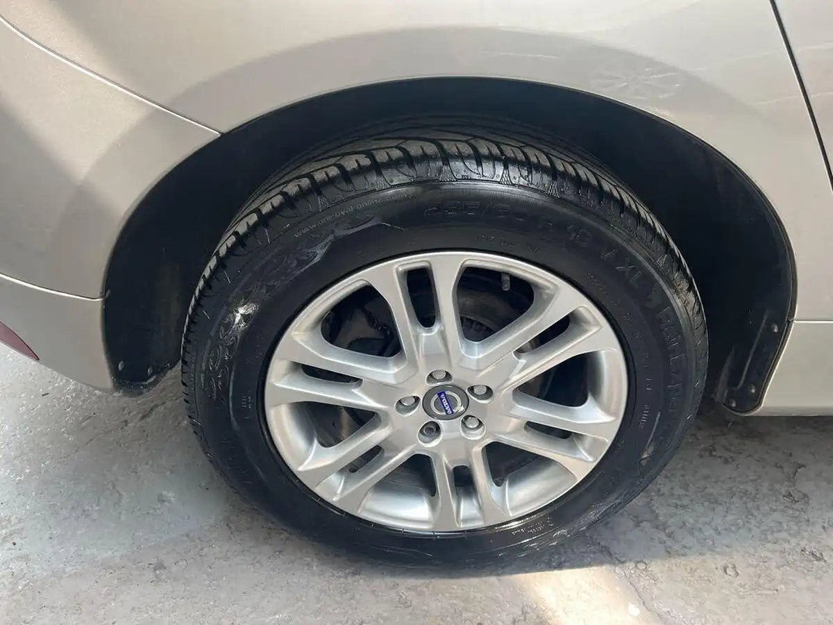 2013-volvo-xc60-24td-d5-se-lux-215bhp-nav-geartronic-big-19