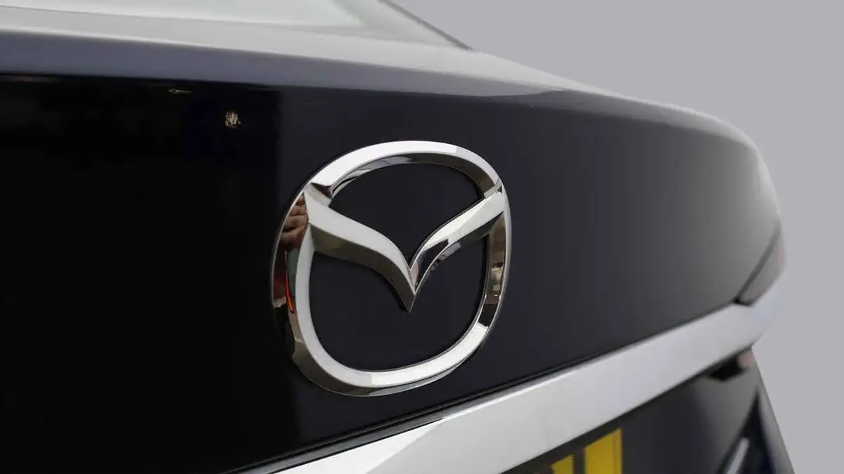 2018-mazda-mazda6-20-skyactiv-g-sport-nav-saloon-4d-big-32