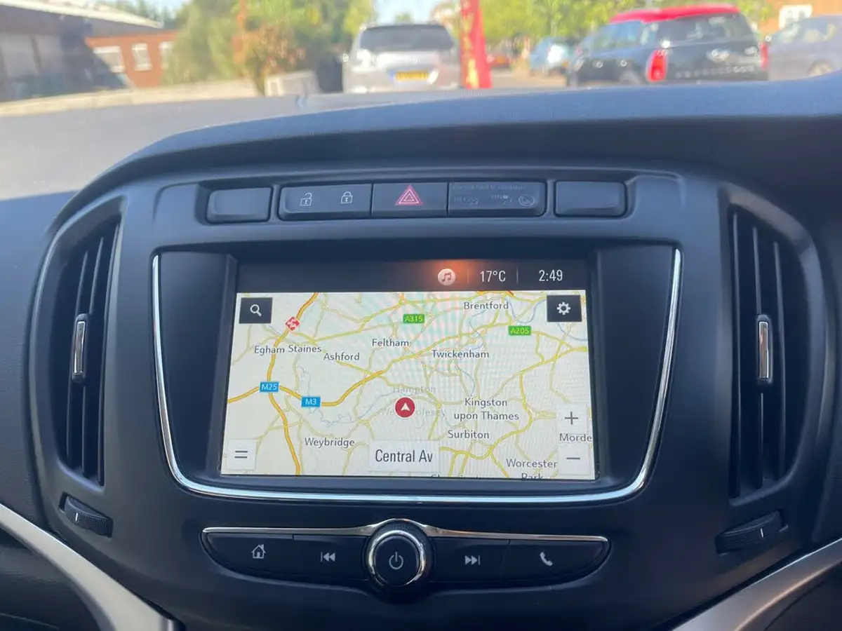 2018-vauxhall-zafira-tourer-14i-16v-turbo-sri-nav-big-28