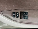 2009-toyota-iq-10-2-multidrive-small-16
