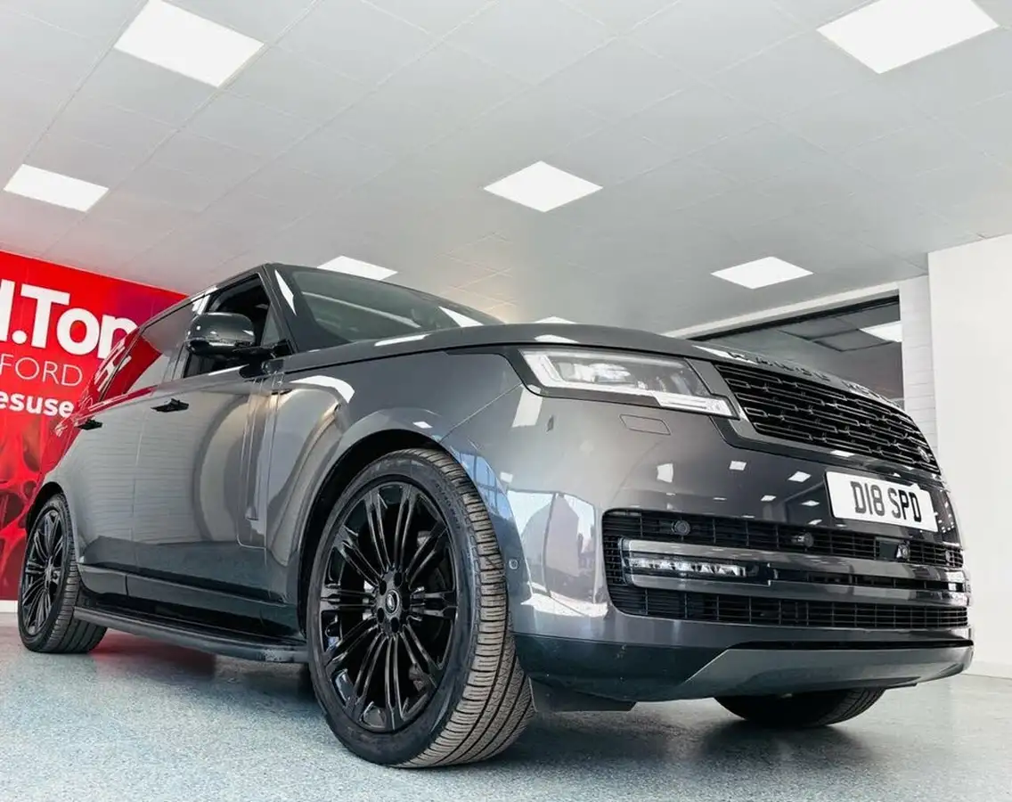 2022-land-rover-range-rover-30-d350-hse-big-54