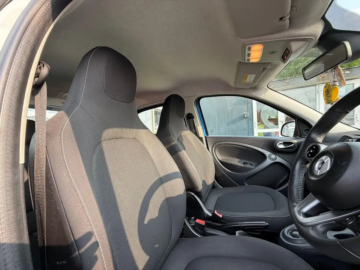 2016-smart-forfour-10-passion-71bhp-ss-twinamic-big-9