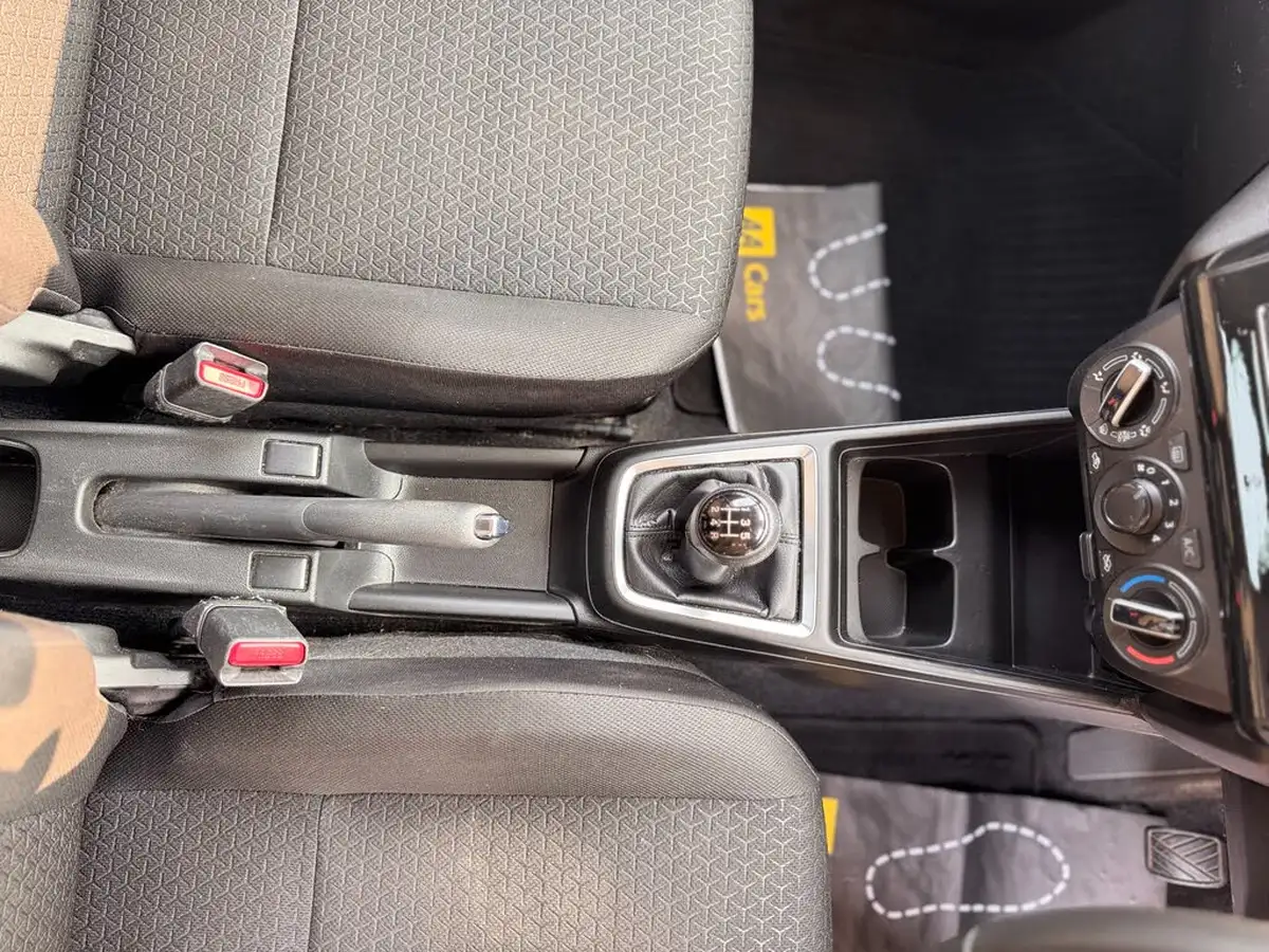 2022-suzuki-swift-12-dualjet-sz-l-big-33