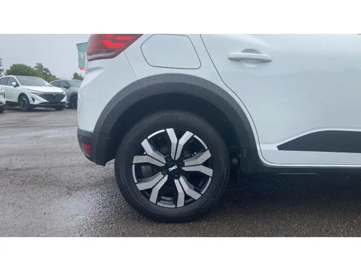 2023-dacia-sandero-stepway-10-tce-journey-100bhp-bi-fuel-big-6