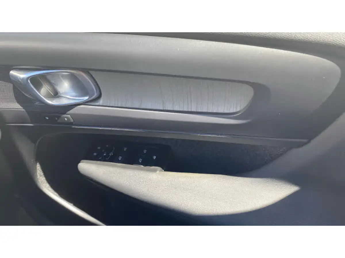 2022-volvo-xc40-15-t5-inscription-pro-big-14