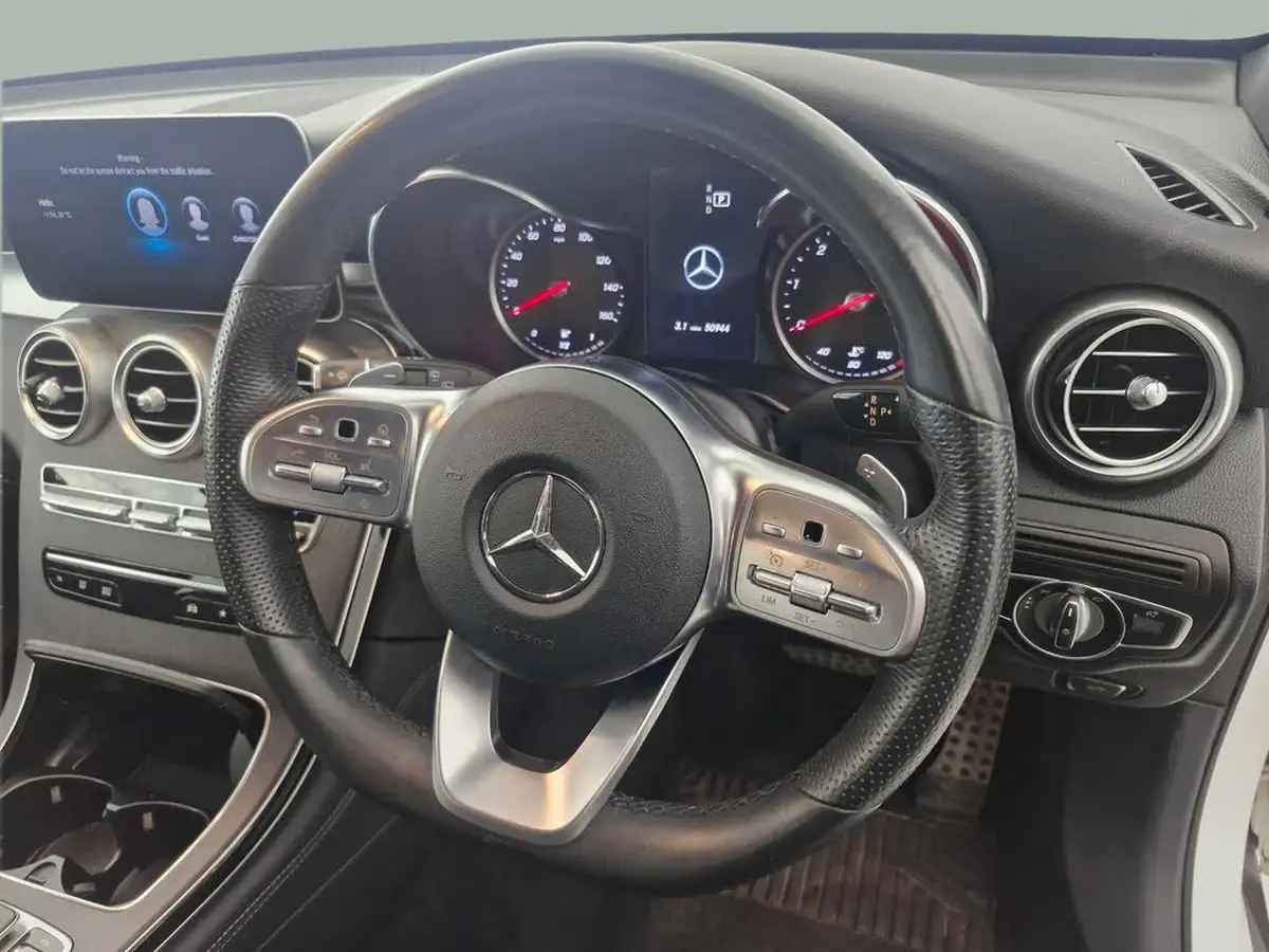2020-mercedes-benz-glc-class-20d-glc220d-amg-line-station-wagon-5d-4matic-plus-big-25