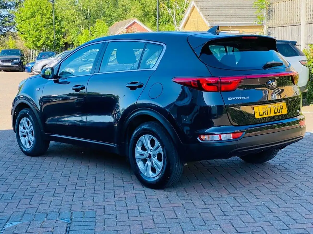 2017-kia-sportage-16-gdi-1-big-8