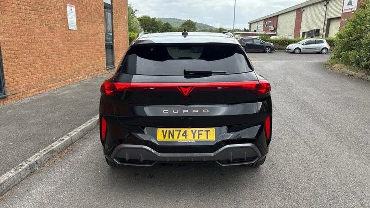 2025-cupra-terramar-15-e-hybrid-vz-first-edition-big-11