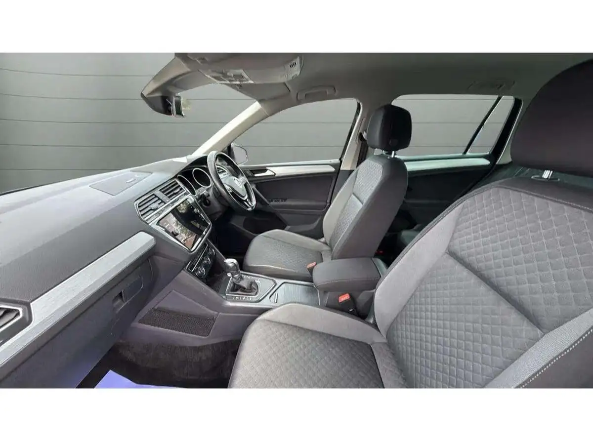 2019-volkswagen-tiguan-20tdi-match-150ps-dsg-big-20
