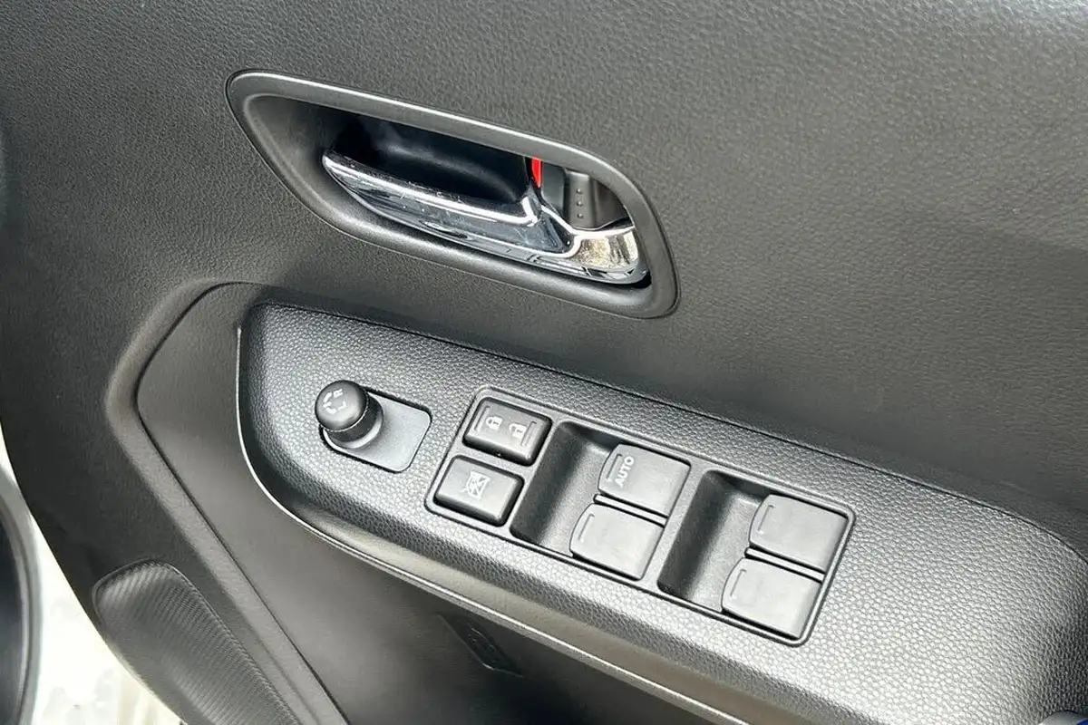 2022-suzuki-ignis-12-dualjet-sz5-cvt-big-14