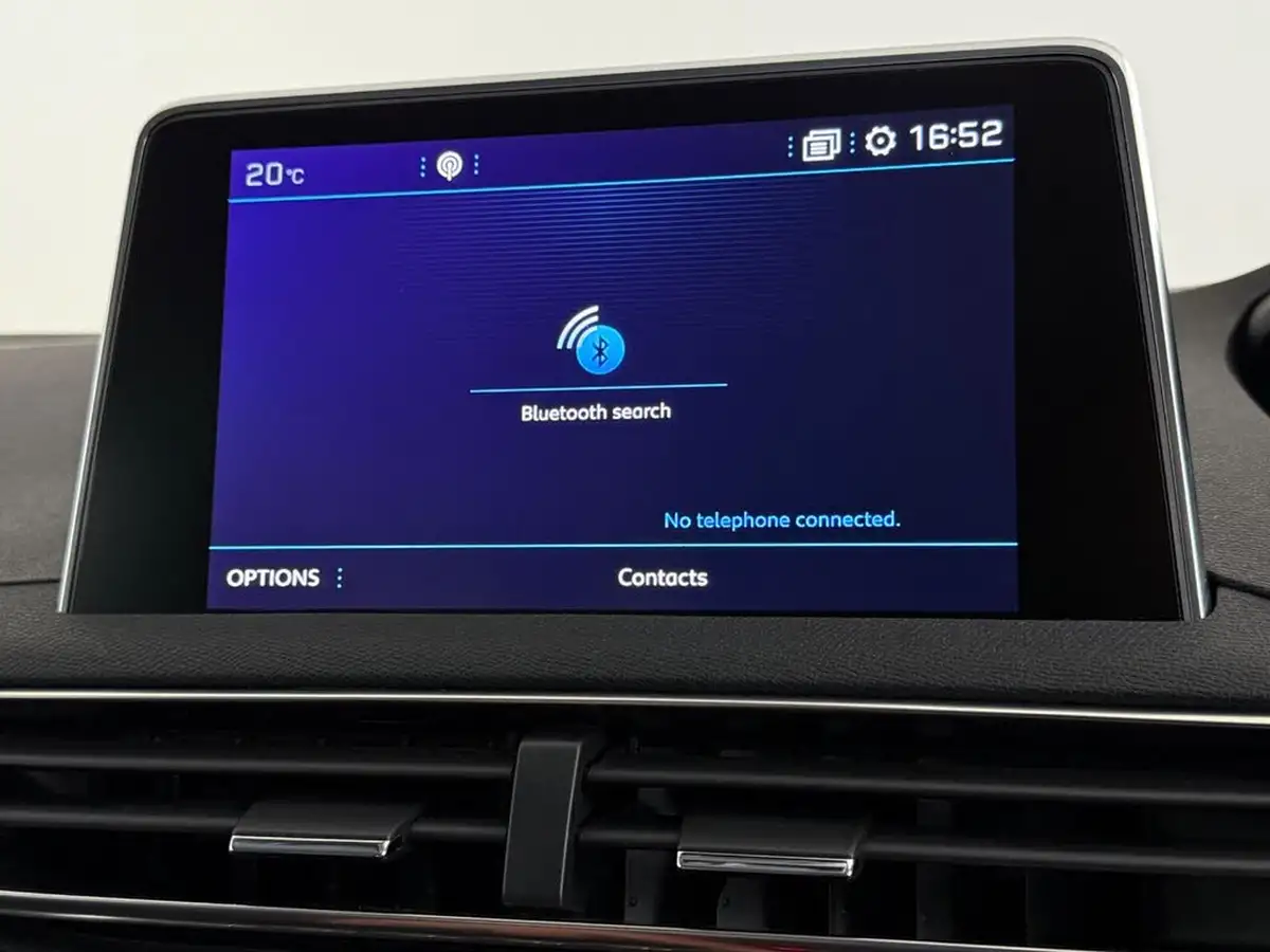 2017-peugeot-3008-suv-12-puretech-allure-big-30