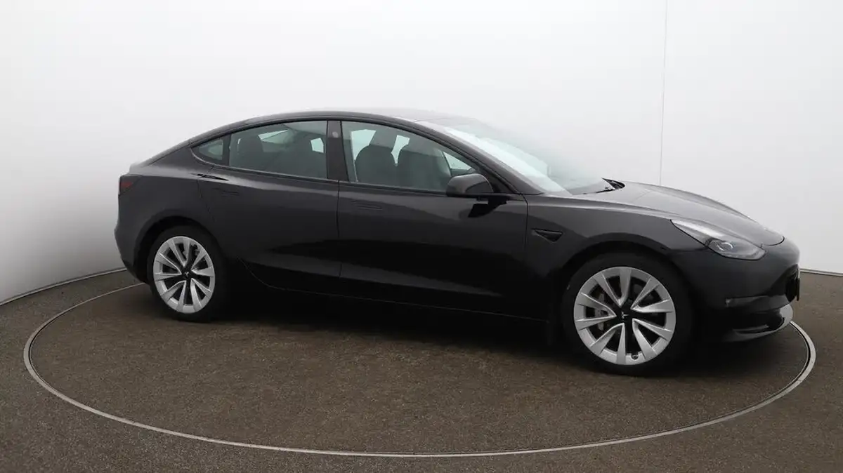 2021-tesla-model-3-e-long-range-4x4-big-48