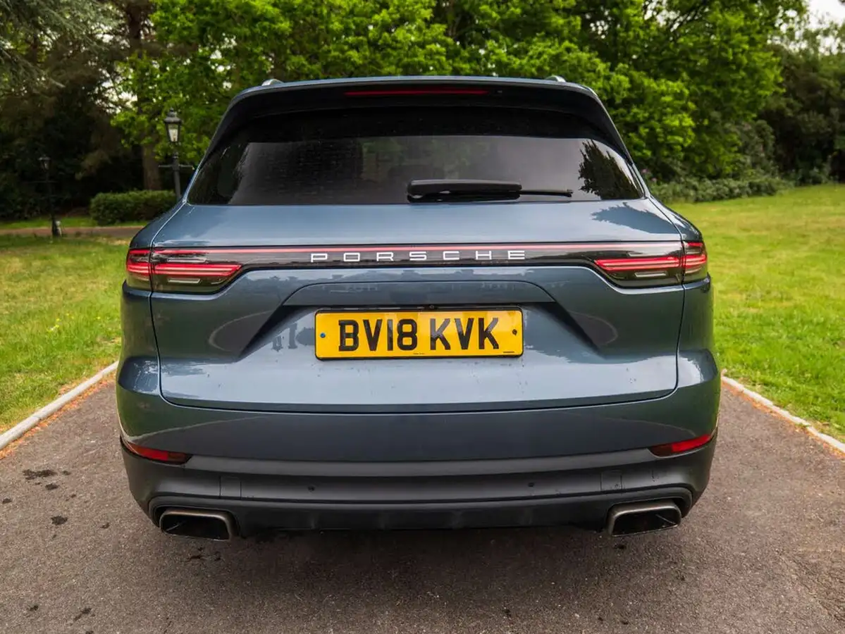 2018-porsche-cayenne-30-v6-big-5