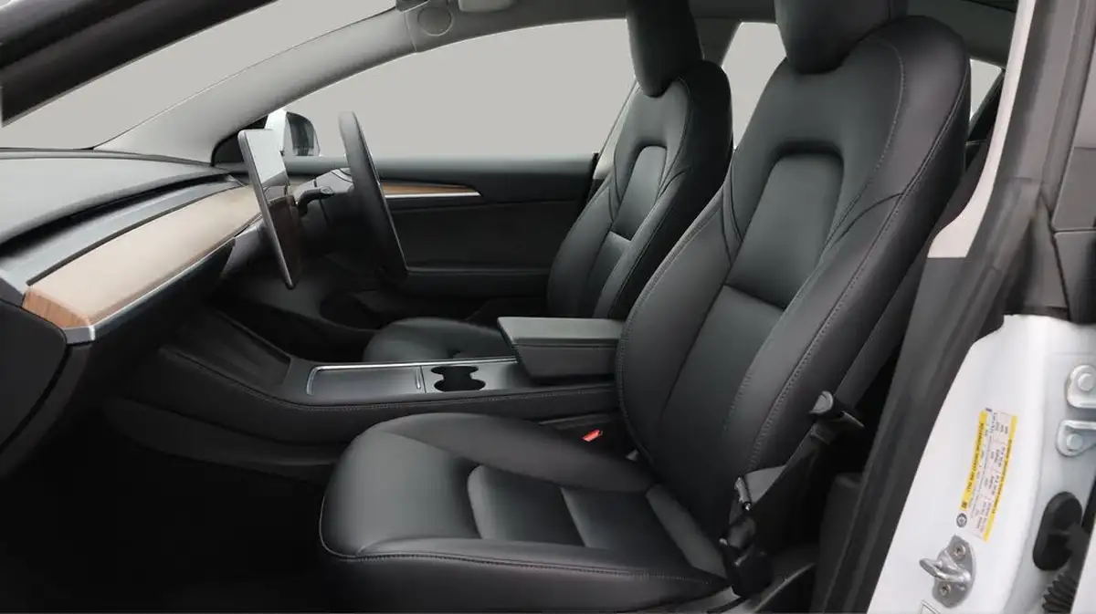 2021-tesla-model-3-e-long-range-4x4-big-14