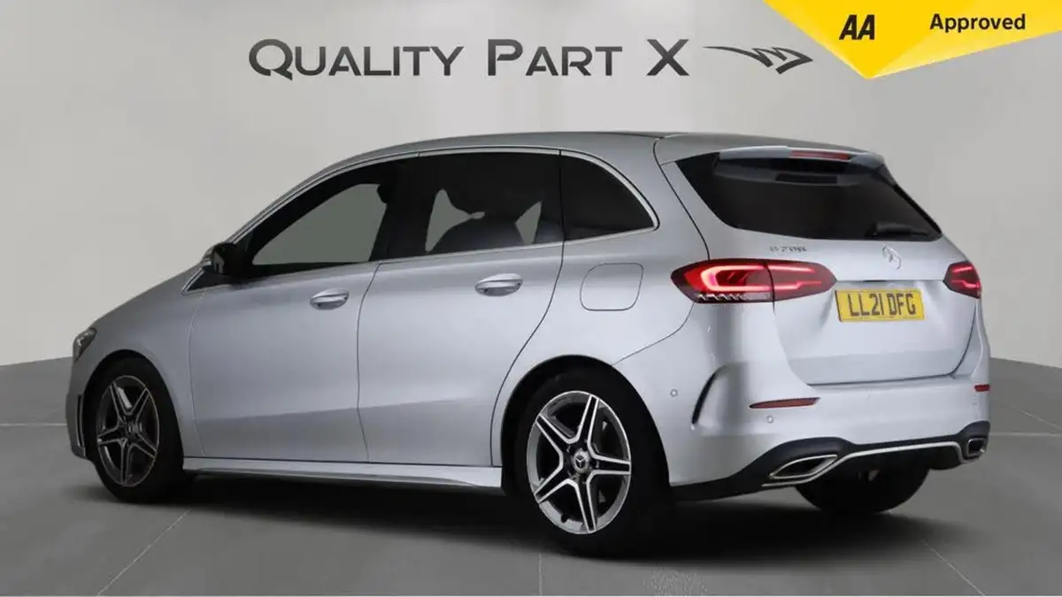 2021-mercedes-benz-b-class-13-b200-amg-line-premium-big-3