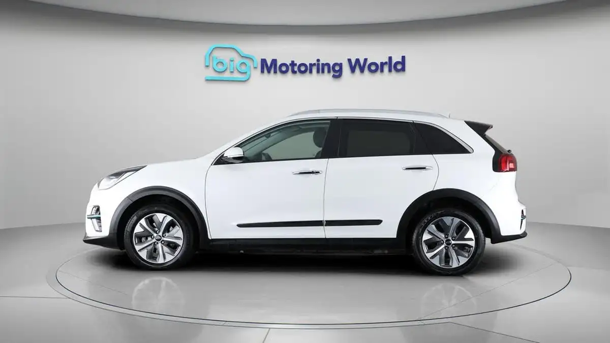 2020-kia-e-niro-ev-4-big-4