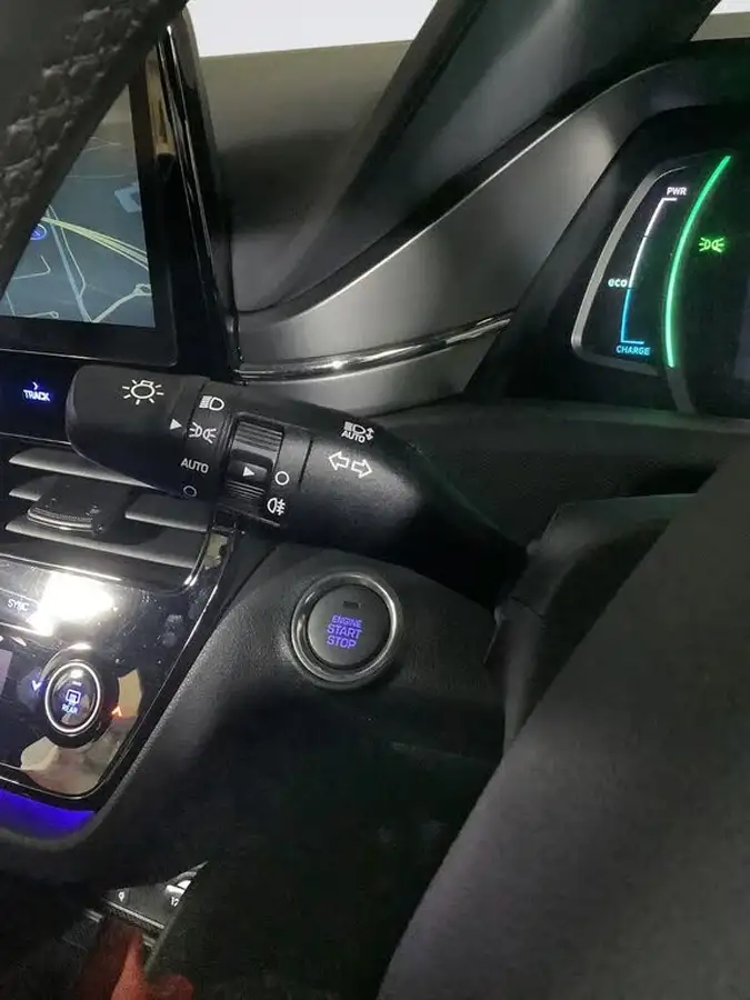 2021-hyundai-ioniq-16-gdi-premium-hybrid-big-21