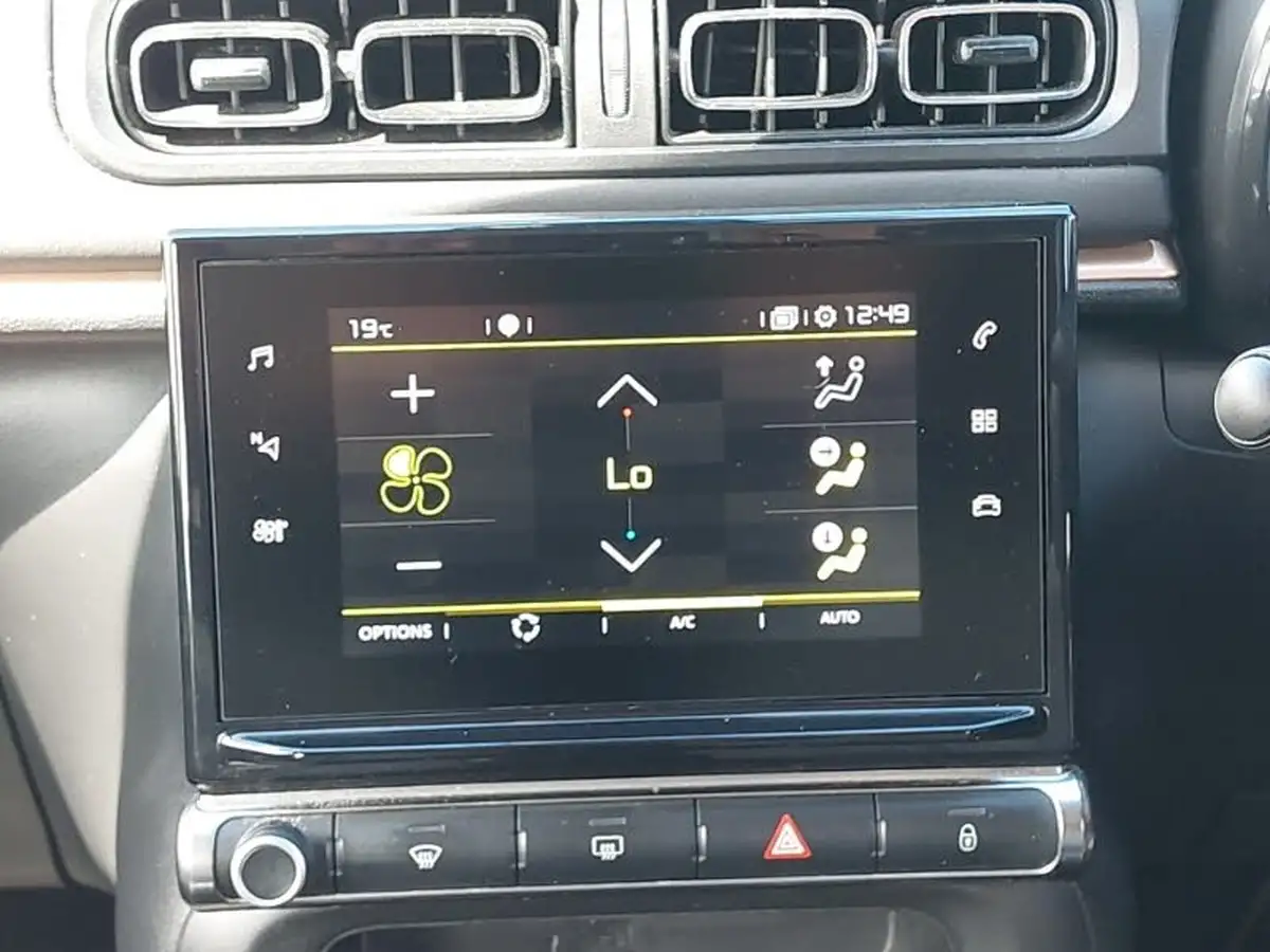 2019-citroen-c3-12-puretech-origins-83ps-big-10