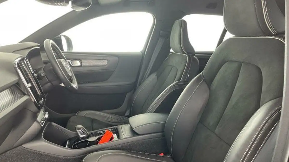 2021-volvo-xc40-20-b4-r-design-194bhp-auto-big-35