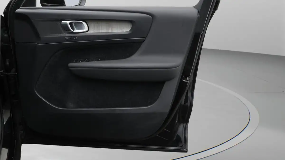 2020-volvo-xc40-15-t3-inscription-geartronic-big-15