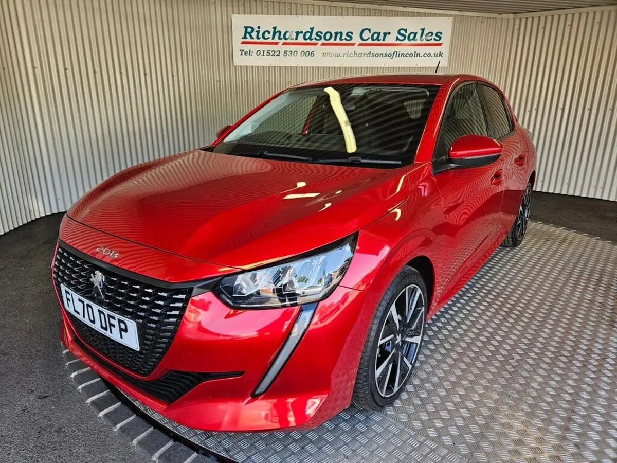 2020-peugeot-208-12-puretech-allure-premium-100bhp-big-8
