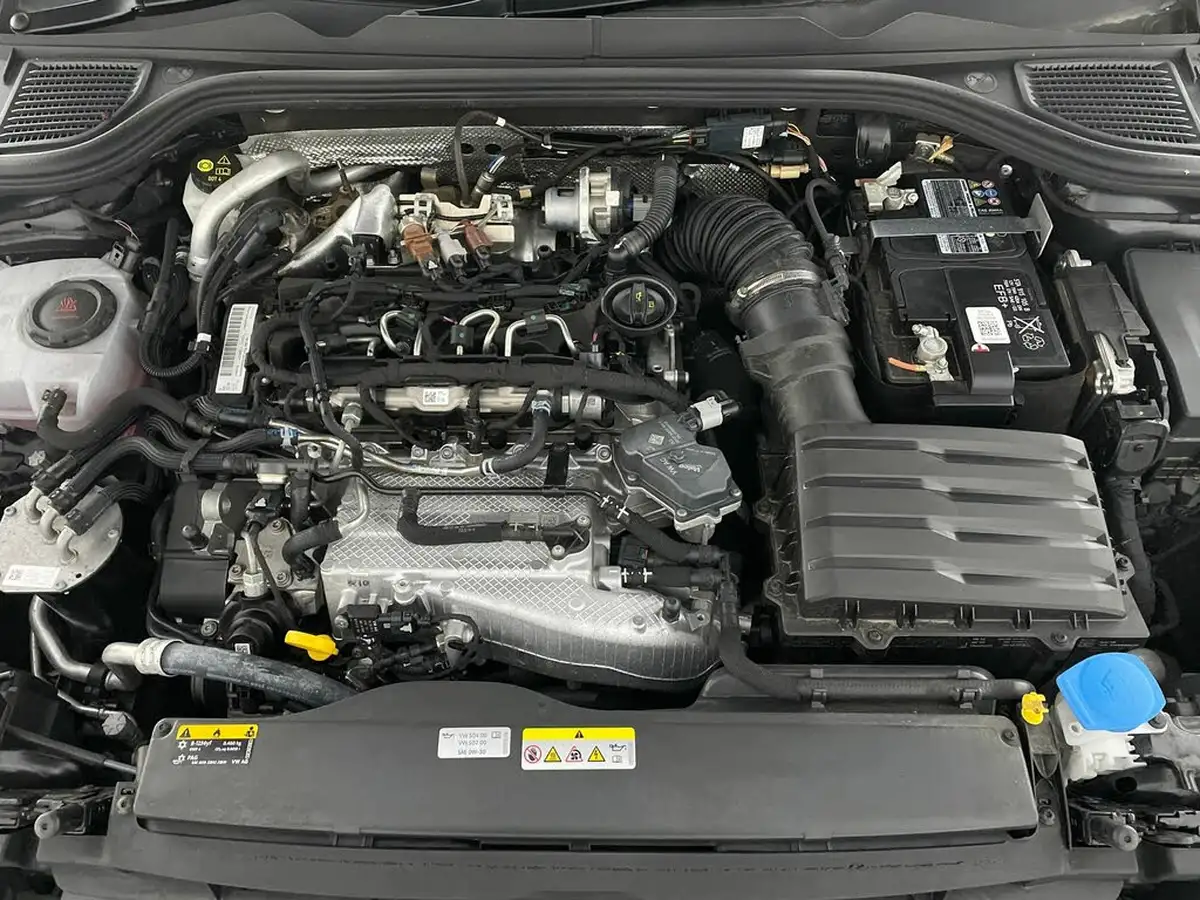 2022-volkswagen-golf-20tdi-gtd-big-46