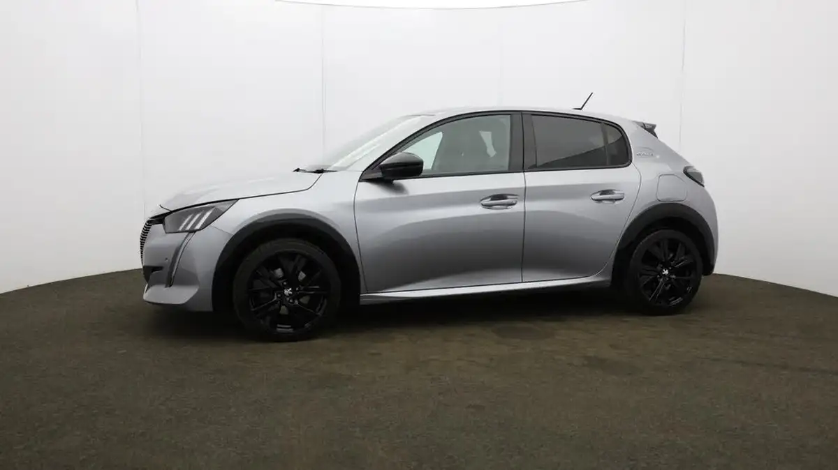 2020-peugeot-208-12-puretech-gt-line-100bhp-big-35