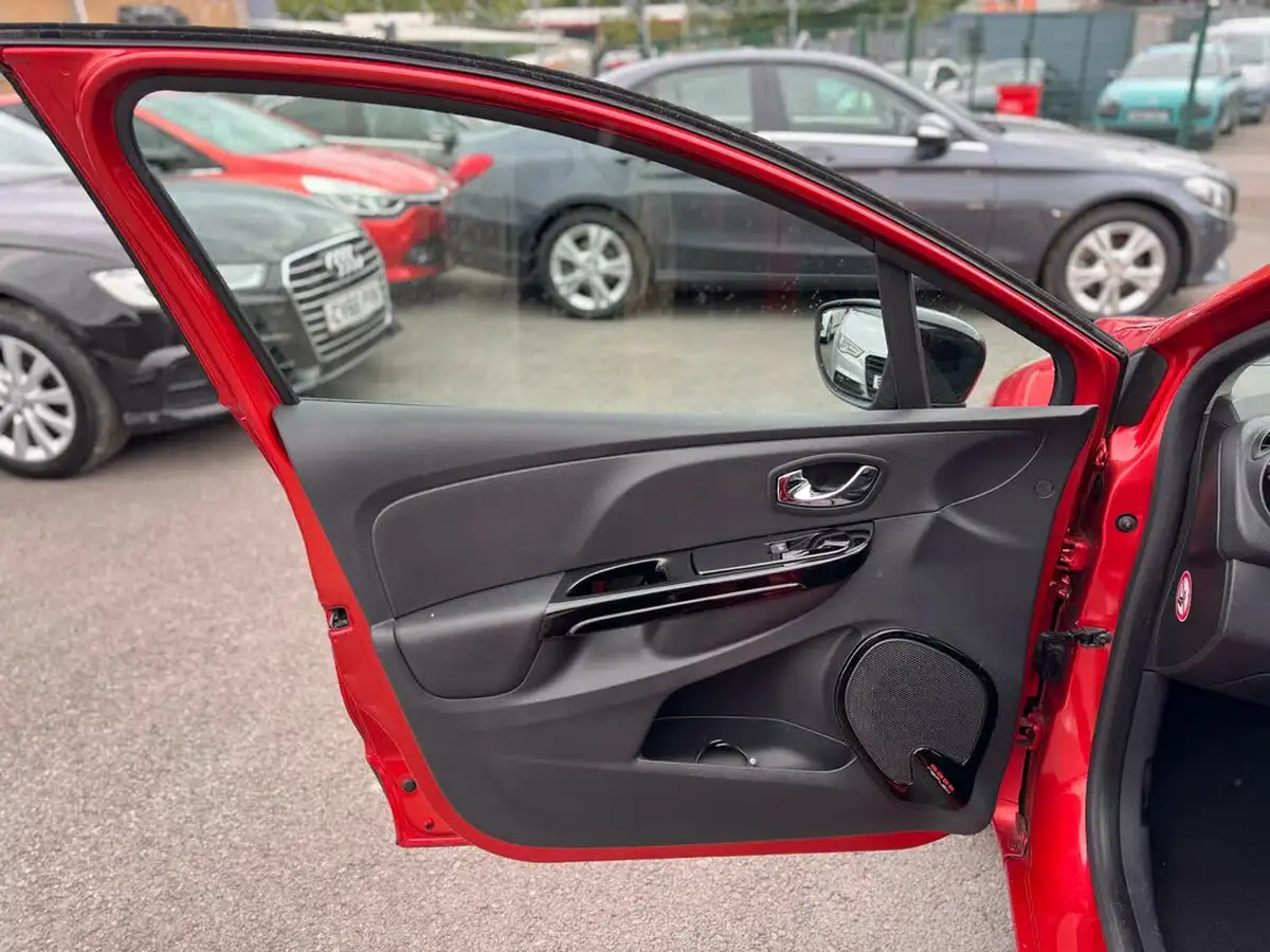 2013-renault-clio-15dci-dynamique-s-medianavss-big-37