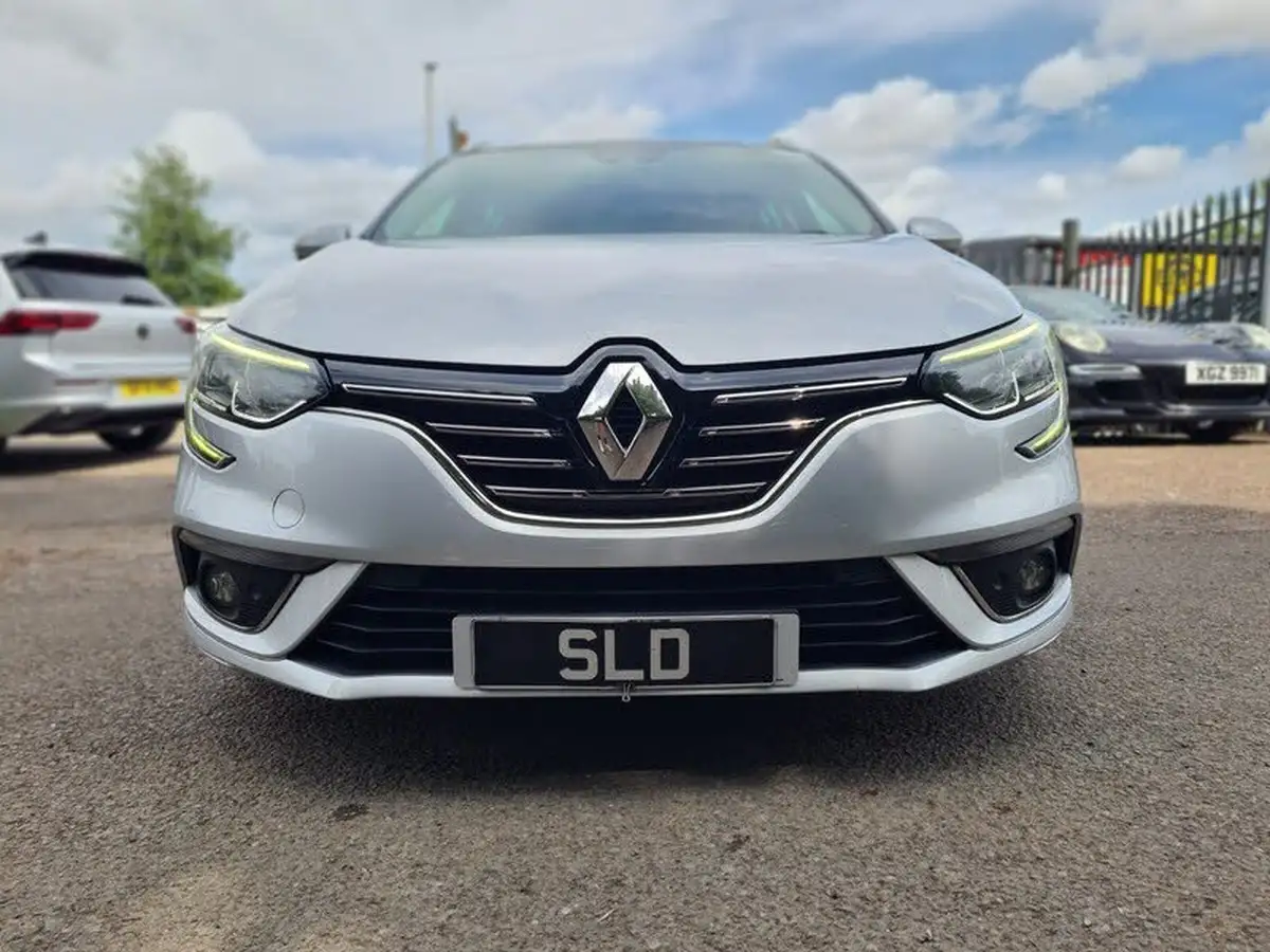 2017-renault-megane-15dci-dynamique-s-nav-sport-tourer-big-1