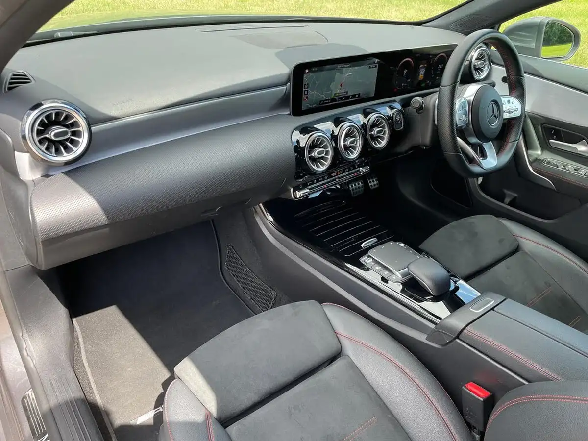 2020-mercedes-benz-a-class-13-a250e-amg-line-premium-hatchback-5d-big-28