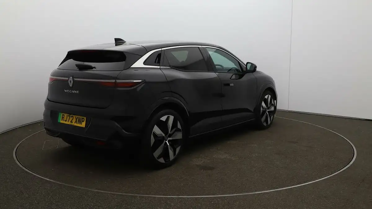 2022-renault-megane-e-tech-e-techno-big-7